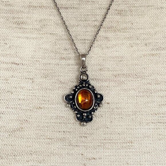 Sterling Silver 925 Oval Baltic Amber Ball Accent Pendant Necklace 18" Chain - Picture 11 of 16